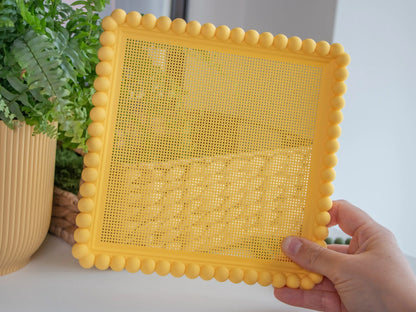 Bubble Cross Stitch Frame – Bobbin Beaded Stitchable Frame
