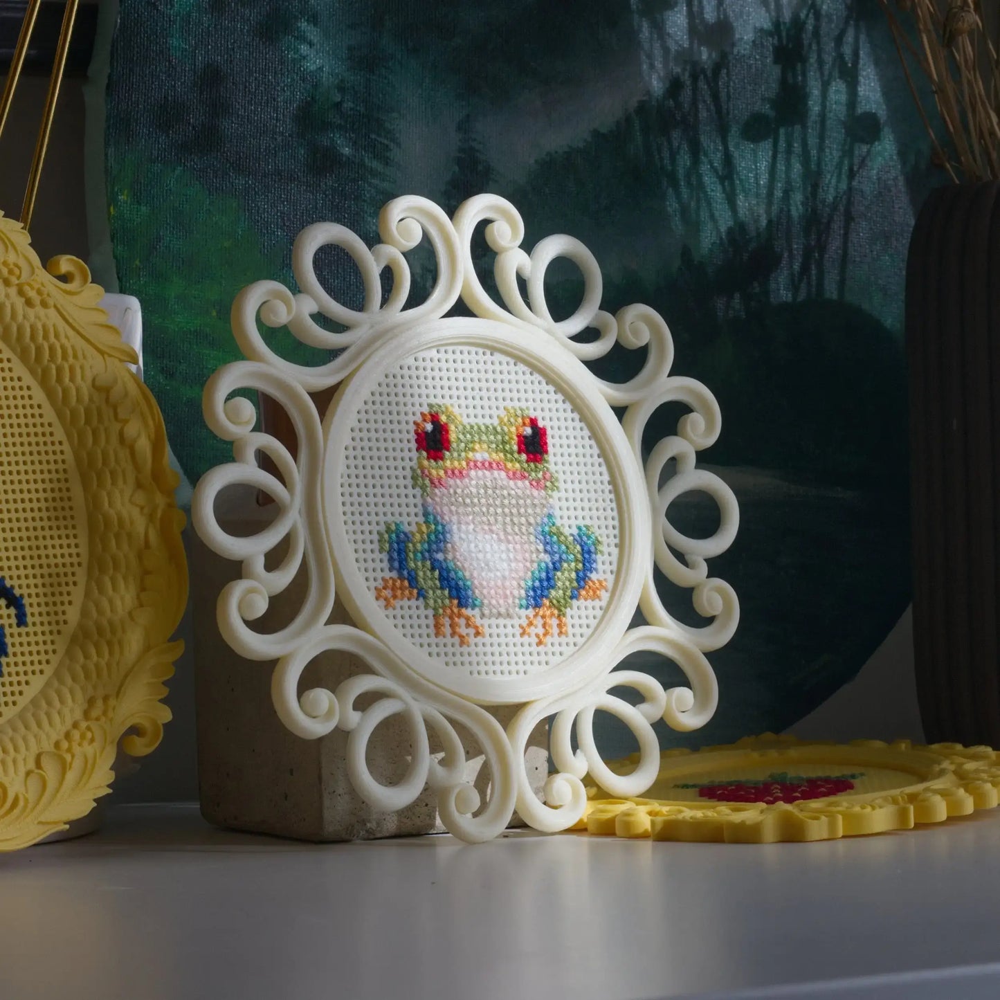 Cross Stitch Frame – Round Stitchable Cross Stitch Frame