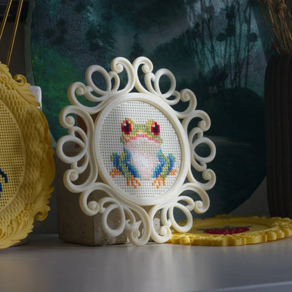 Cross Stitch Frame – Round Stitchable Cross Stitch Frame