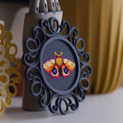 Cross Stitch Frame – Round Stitchable Cross Stitch Frame