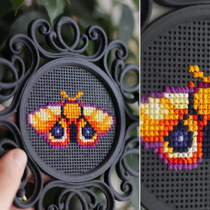 Cross Stitch Frame – Round Stitchable Cross Stitch Frame